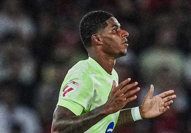 巴萨欲买断拉什福德合同至2030：降薪再签长约